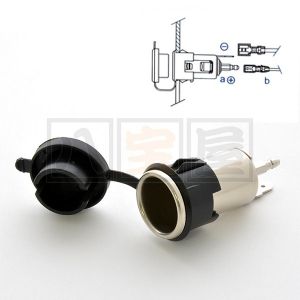 電源ソケット（シガーソケット）カバー付